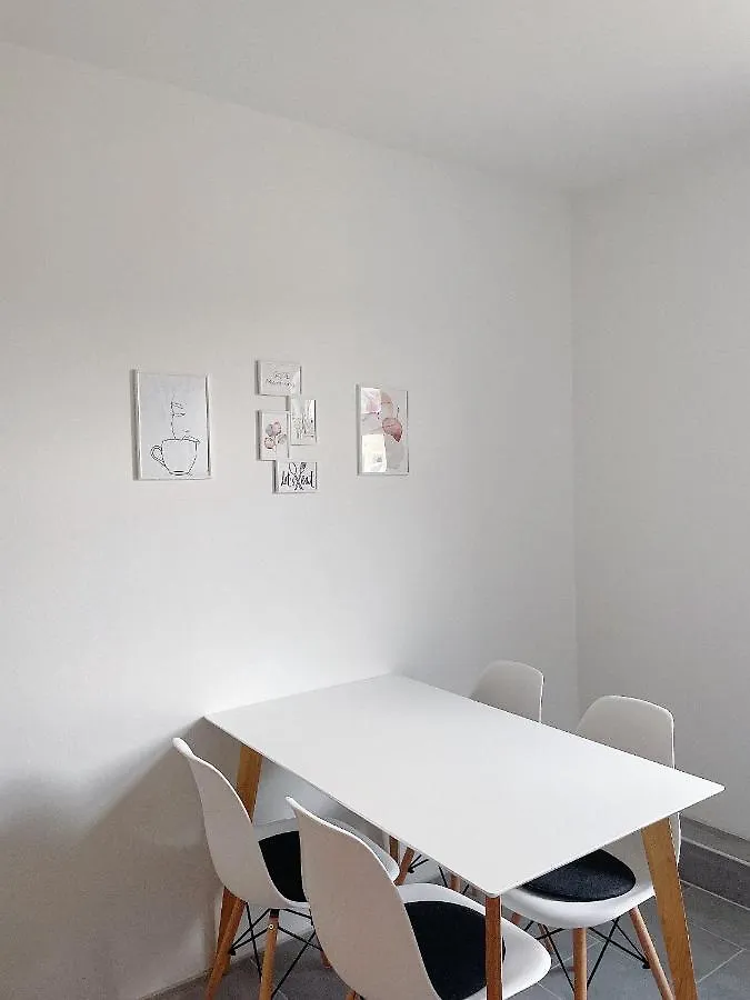 Modern & Cozy Rooms Leipzig-Gohlis 0*, Leipzig Germany