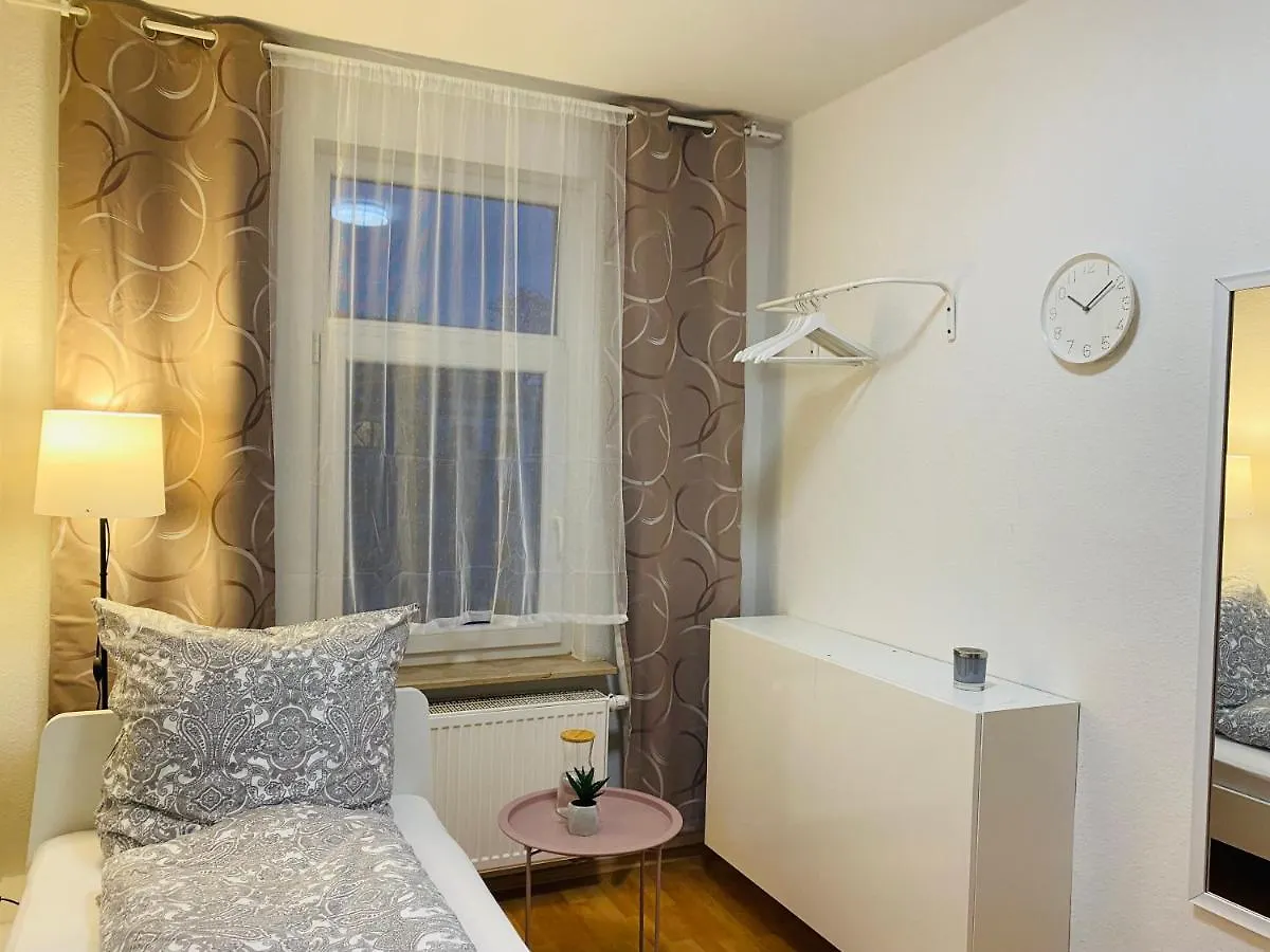 Homestay Modern & Cozy Rooms Leipzig-Gohlis